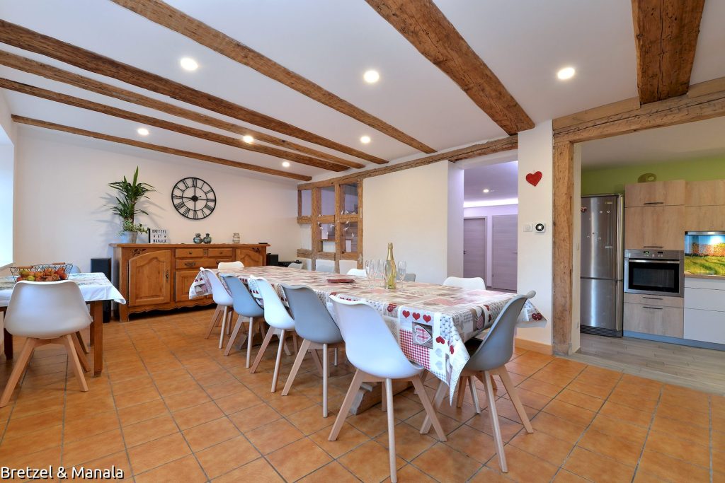 la salle à manger depuis le petit salon